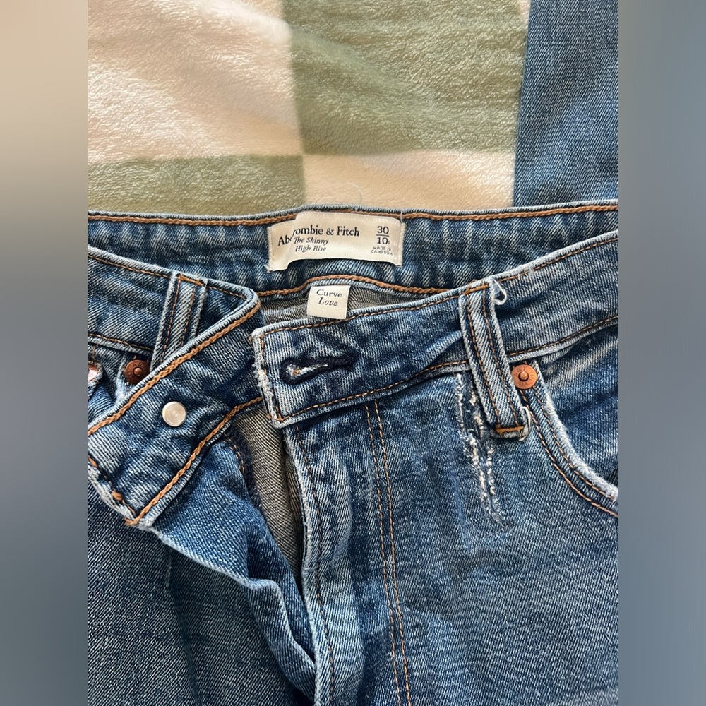 Abercrombie & Fitch Classic Blue Denim Jeans